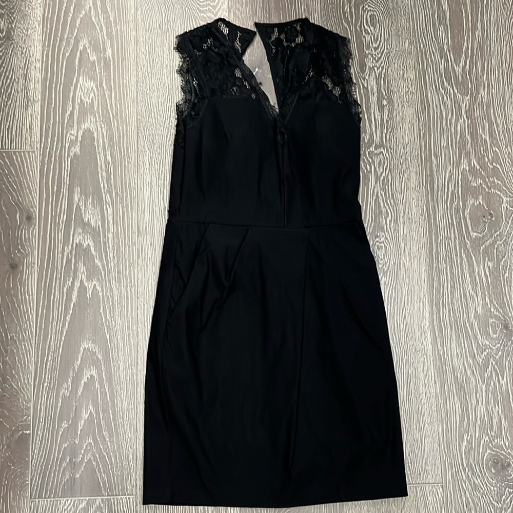 Elegant Black Lace Sleeveless Cocktail Dress – Little Black Dress size M